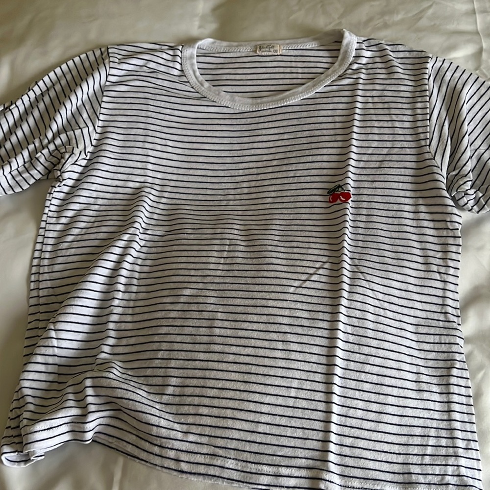 Brandy Melville ringer tee ONE SIZE